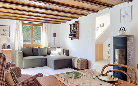 Les Pensées: Appartement, Recours, Piscine, Condominium, Balcon, Hôtel, Eco Hôtel, Villa, Plante D'Appartement