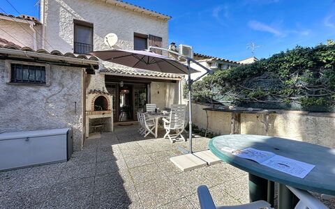 La Placette: Appartement, Recours, Piscine, Condominium, Balcon, Hôtel, Eco Hôtel, Villa, Plante D'Appartement