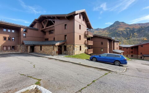 Le Hameau des Airelles: Appartement, Recours, Piscine, Condominium, Balcon, Hôtel, Eco Hôtel, Villa, Plante D'Appartement