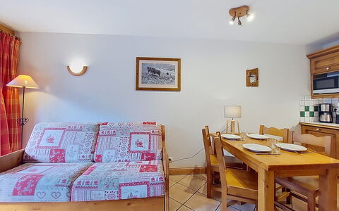 Le Hameau des Airelles: Appartement, Recours, Piscine, Condominium, Balcon, Hôtel, Eco Hôtel, Villa, Plante D'Appartement