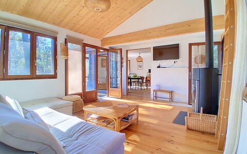 Pignots: Sol, Design Intérieur, Sol, Bois, Meubles, Plafond, Pièce, Parquet, Salon, Éclairage