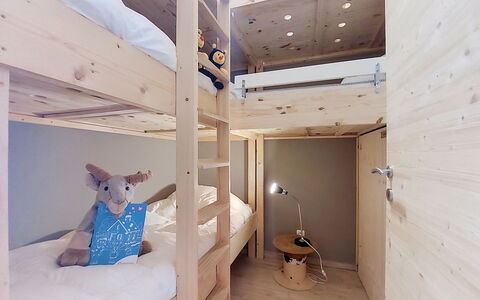 Clos du Savoy: Design Intérieur, Bois, Meubles, Chambre, Lit Superposé, Sol, Sol, Plafond, Lit, Pièce