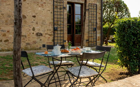 Podere Selva, Pool, Chianti: Meubles, Mobilier De Jardin, Chaise, Table, Tableau De Plein Air, Table Cuisine Et Salle A Manger, Jardin, Arrière-Cour, Table Basse, Patio