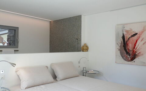 Valserhaus: Design Intérieur, Meubles, Lit, Mur, Chambre, Plafond, Luminaire, Sol, Sol, Pièce