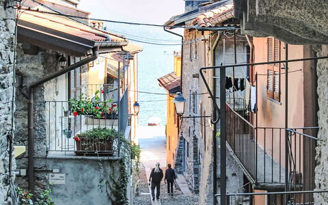 Santa Lucia: Brique, Biens, Jardin, Banlieue, Allée, Aménagement Paysager, Cour, Hacienda, Ferme, Arrière-Cour
