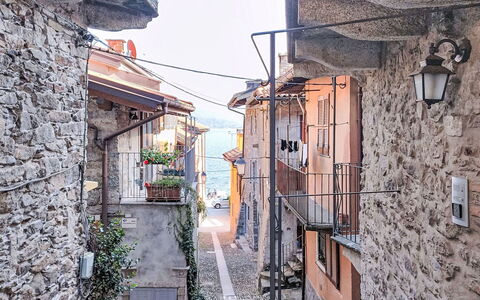 Santa Lucia: Brique, Biens, Jardin, Banlieue, Allée, Aménagement Paysager, Cour, Hacienda, Ferme, Arrière-Cour