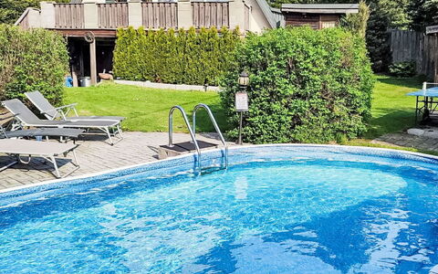 Svahová 1: Bleu, Piscine, Loisir, Mobilier De Jardin, Jardin, Recours, Aménagement Paysager, Ombre, Eco Hôtel, Pelouse