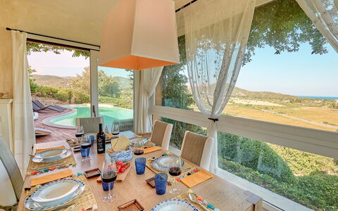 Villa Ananda 8: Meubles, Chaise, Table, Design Intérieur, Table Cuisine Et Salle A Manger, Recours, Eco Hôtel, Salle À Manger, Ombre, Villa