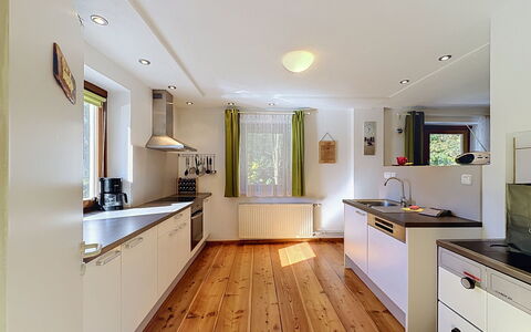 Ferienhaus Huber: Design Intérieur, Sol, Cuisine, Bois, Comptoir, Sol, Plafond, Luminaire, Meubles, Parquet