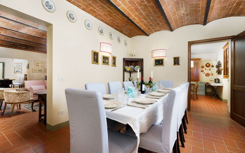 Villa Monte, Bolgheri: Meubles, Design Intérieur, Mur, Sol, Table, Chaise, Plafond, Bois, Salle À Manger, Table Cuisine Et Salle A Manger