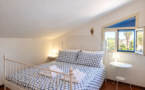 Villa le Palme, Marina di Ragusa: Meubles, Lit, Design Intérieur, Chambre, Sol, Sol, Drap De Lit, Literie, Linge, Domicile