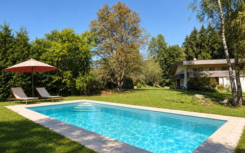 Afritz am See 9: Bleu, Bois, Meubles, Domicile, Mobilier De Jardin, Chaise, Ombre, Balcon, Tache De Bois, Eco Hôtel