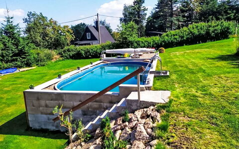 Svahová 3: Bleu, Bois, Meubles, Domicile, Mobilier De Jardin, Chaise, Ombre, Balcon, Tache De Bois, Eco Hôtel