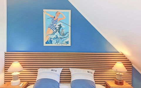 Capucine: Bleu, Bois, Meubles, Domicile, Mobilier De Jardin, Chaise, Ombre, Balcon, Tache De Bois, Eco Hôtel