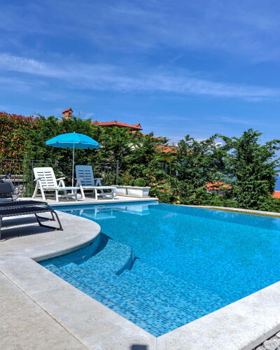 Lovran 135: Bleu, Piscine, Mobilier De Jardin, Recours, Composite, Ombre, Eco Hôtel, Balancelle, Loisir, Chaise
