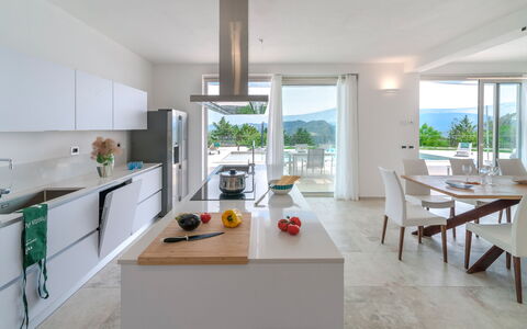 Dimora Montefalcone 8, Emma Villas: Design Intérieur, Meubles, Sol, Sol, Bois, Cuisine, Plafond, Domicile, Comptoir, Chaise