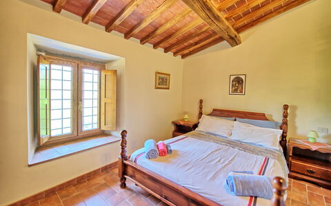 Poggio Conca: Chambre, Propriété, Pièce, Lit, Meubles, Bâtiment, Plafond, Maison, Immobilier, Drap De Lit