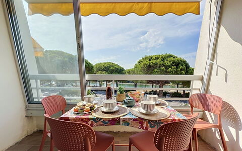 La Lagune: Meubles, Chaise, Mobilier De Jardin, Table, Tableau De Plein Air, Table Basse, Table Cuisine Et Salle A Manger, Balcon, Tache De Bois, Ombre