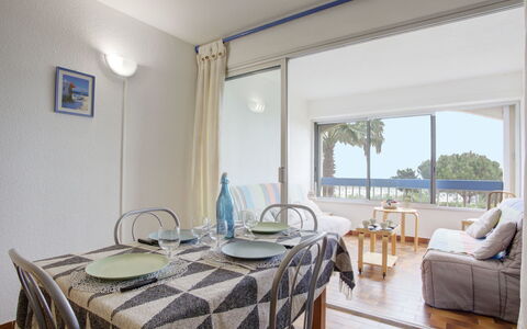 Mykonos: Ciel, Arbre, Design Urbain, Plante, Zone Résidentielle, Immobilier, Paysage, Toit, Ville, Loisir