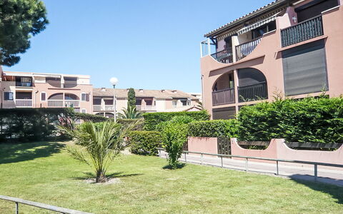 Canet-Plage 200: Zone Résidentielle, Appartement, Biens, Hacienda, Condominium, Ombre, Cour, Balcon, Cour, Villa
