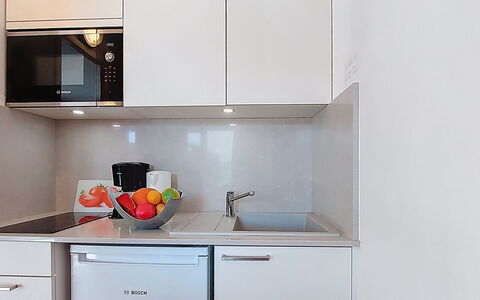 Glacieres 22: Cuisine, Appareil De Cuisine, Comptoir, Cabinetry, Principaux Appliance, Evier, Électroménager, Design Intérieur, Évier, Meubles