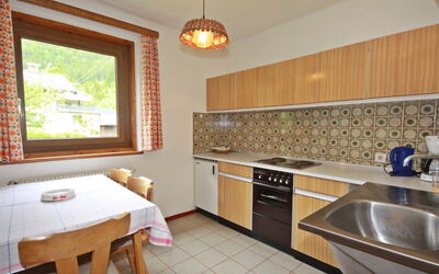 Exenbach 1.1: Pièce, Propriété, Meubles, Comptoir, Cuisine, Cabinetry, Bâtiment, Design Intérieur, Sol, Immobilier