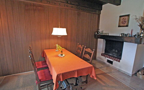 Sankt Wolfgang im Salzkammergut 50: Pièce, Propriété, Meubles, Salle À Manger, Design Intérieur, Bâtiment, Table, Sol, Maison, Mur