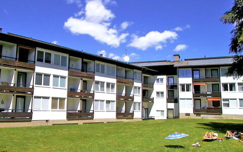 Seefeld in Tirol 170: Ciel, Nuage, Bâtiment, Fenêtre, Plante, Maison, Lot Terre, Design Urbain, Herbe, Arbre