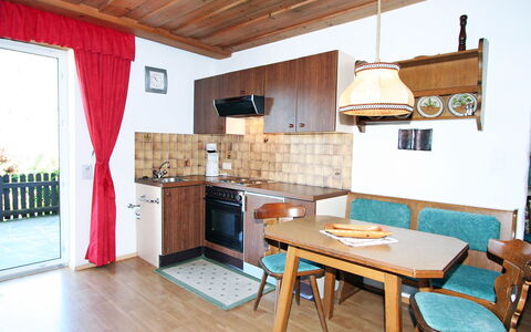 Matrei am Brenner 110: Pièce, Propriété, Bâtiment, Meubles, Cuisine, Maison, Design Intérieur, Immobilier, Domicile, Plafond