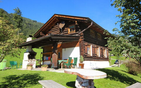 Auhäusl: Ciel, Plante, Bâtiment, Arbre, Fenêtre, Paysage Naturel, Ombre, Herbe, Maison, Chalet