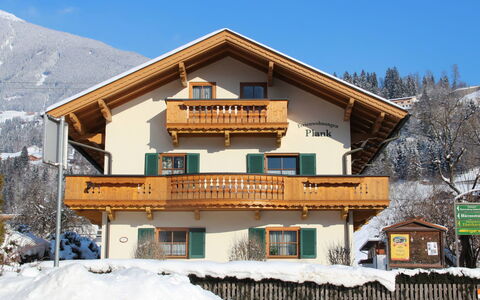 Kaltenbach 400: Propriété, Maison, Neige, L'Hiver, Immobilier, Bâtiment, Domicile, Montagne, Architecture, Station De Montagne