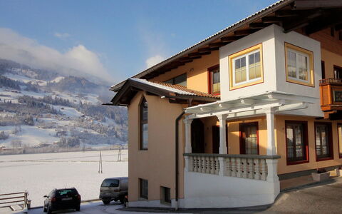 Christoph: Propriété, Maison, Bâtiment, Domicile, Neige, L'Hiver, Ciel, Immobilier, Ville, Montagne