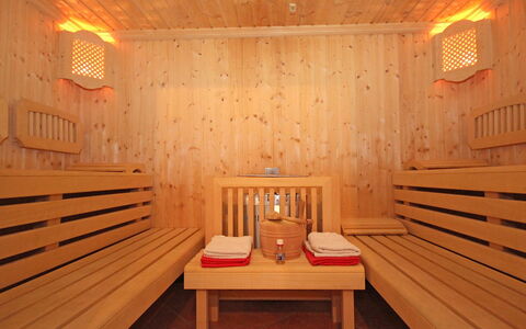 Marina: Meubles, Bois, Sauna, Design Intérieur, Sol, Tache De Bois, Sol, Bâtiment, Confort, Vernis