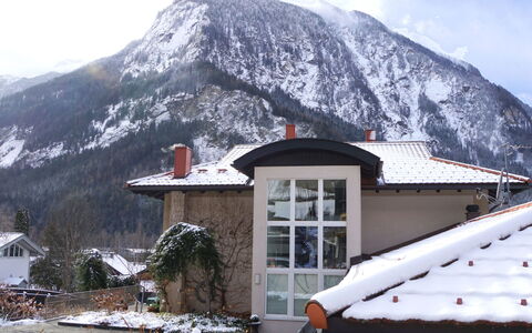 Casa Hubertus: Neige, Ciel, Bâtiment, Montagne, Fenêtre, Nuage, La Nature, Maison, Pente, Montagnes