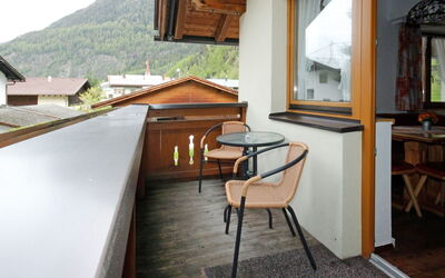 Logement:&nbsp;Falkner 100.9