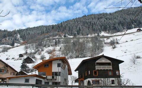 Höferau: Neige, L'Hiver, Village De Montagne, Montagne, Station De Montagne, Propriété, Ville, Maison, Géologique Phénomène, Ciel