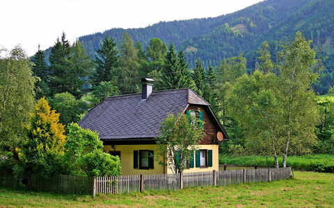Richter: Maison, Paysage Naturel, Propriété, Domicile, Montagne, Chalet, Zone Rurale, Ferme, Arbre, Toit