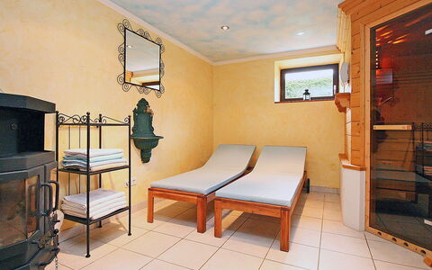 Bergerlodge: Meubles, Propriété, Cadre, Bâtiment, Bois, Confort, Design Intérieur, Salon, Sol, Lampe