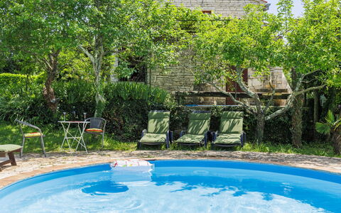 Village Family House Ranka: Bleu, Piscine, Mobilier De Jardin, Meubles, Ombre, Recours, Jardin, Loisir, Chaise, Arrière-Cour