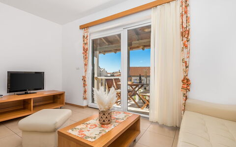 Rab Rab 316: Pièce, Propriété, Meubles, Design Intérieur, Bâtiment, Immobilier, Suite, Maison, Table, Chambre