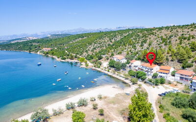 Novigrad (Zadar) 100: L'Eau, Ciel, Propriété, Bleu Azur, Plage, Arbre, Cotiers Et Relief Océaniques, Paysage Naturel, Loisir