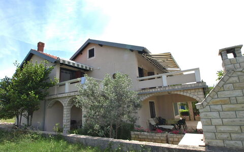 Marija: Propriété, Maison, Zone Résidentielle, Bâtiment, Domicile, Immobilier, Quartier, Architecture, Biens, Toit