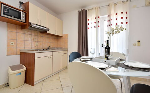 Vir 155: Pièce, Propriété, Meubles, Design Intérieur, Bâtiment, Cuisine, Maison, Cabinetry, Immobilier, Principaux Appliance