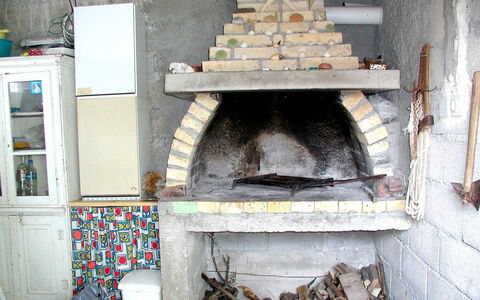 Rudi: Foyer, Maconnerie Four, Cheminée, Pièce, Appareil De Cuisine, Béton, Maison