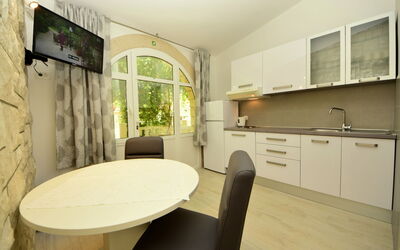 Logement:&nbsp;Moreška 100.2