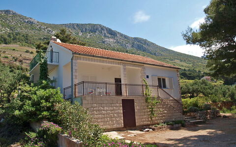 Katica: Propriété, Maison, Bâtiment, Immobilier, Domicile, Zone Rurale, Chalet, Façade, Vacances, Paysage