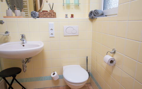Strandwinkel: Marron, Miroir, Luminaire Plomberie, Propriété, Évier, Robinet, Salle De Bains, Lavabo, Violet, Noir