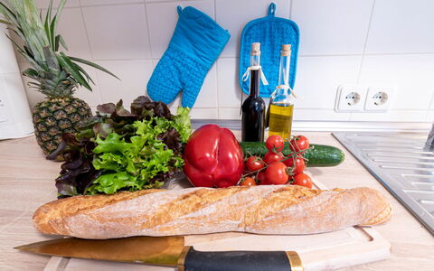 Schonerweg: Aliments, Vaisselle, Assiette, Ingrédient, Table, Cuisine, Comptoir, Aliments Naturels, Plat