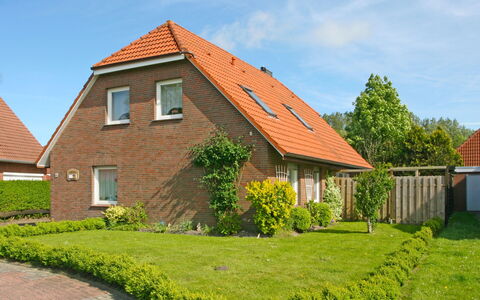 Schonerweg: Plante, Ciel, Propriété, Fenêtre, Bâtiment, Nuage, Maison, Arbre, Lot Terre, Végétation