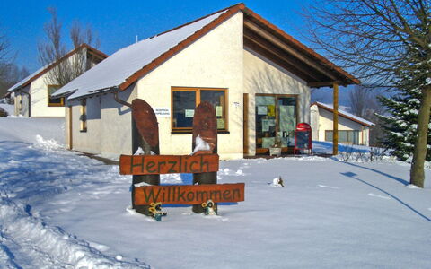 Solling: Ciel, Bâtiment, Propriété, Neige, Fenêtre, Arbre, Bois, Maison, Chalet, Pente